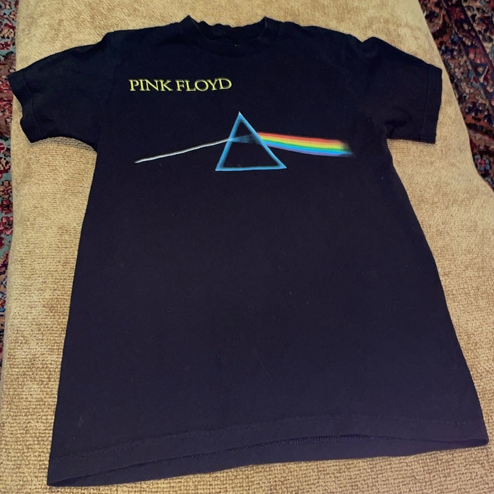Pink Floyd The Dark Side Of The Moon tee. Size small. Great condition.
